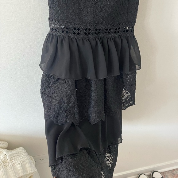 Lena Tiered Black Lace Dress - Picture 5 of 7